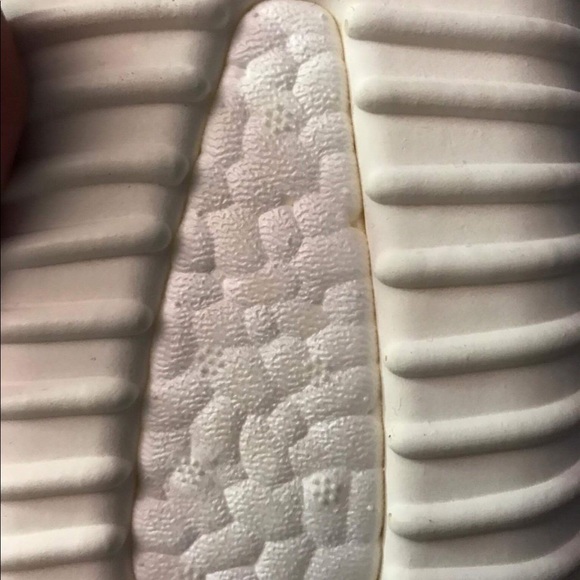 Yeezy Boost 350 Turtle Dove size 7 - Picture 3 of 4